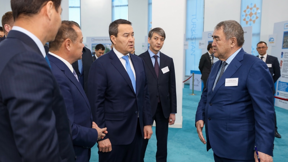 New investment projects were presented to Alikhan Smailov in the Turkestan region